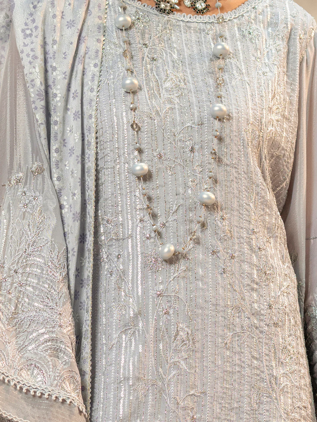 Grey Chiffon 3 Piece Formal Stitched - AL-3PS-LS-425 - Image 3