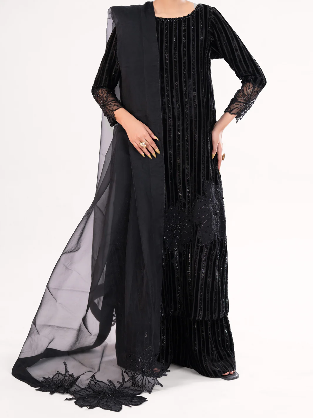 Black Velvet Formal 3Pc Stitched - AL-3PS-LS-562 - Image 4