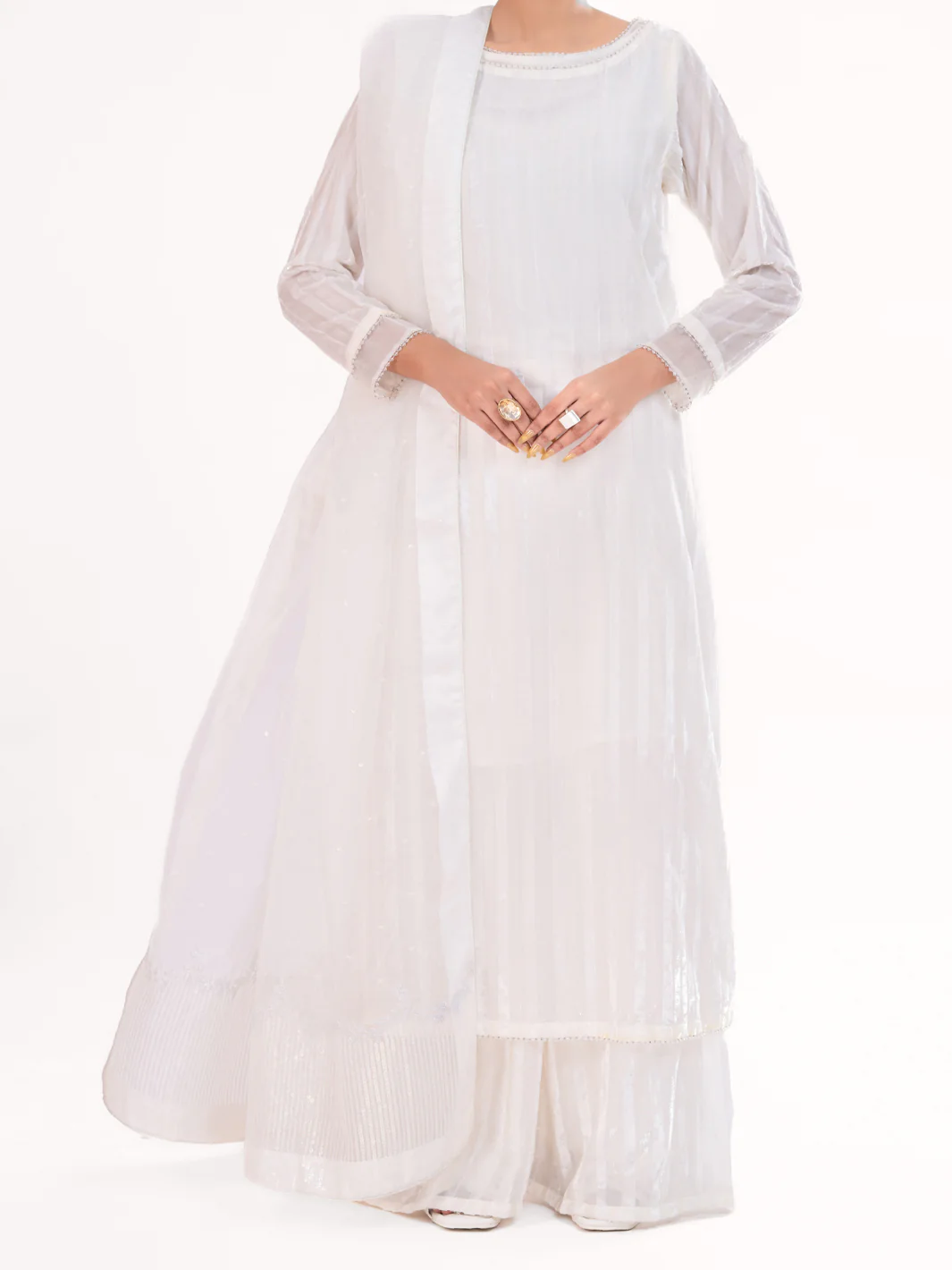 White Palachi Velvet Formal 3Pc Stitched - AL-3PS-LS-563 - Image 4