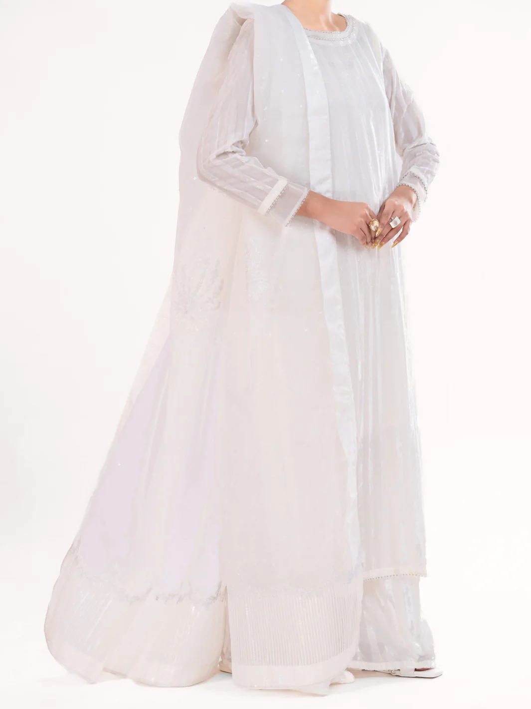 White Palachi Velvet Formal 3Pc Stitched - AL-3PS-LS-563 - Image 7