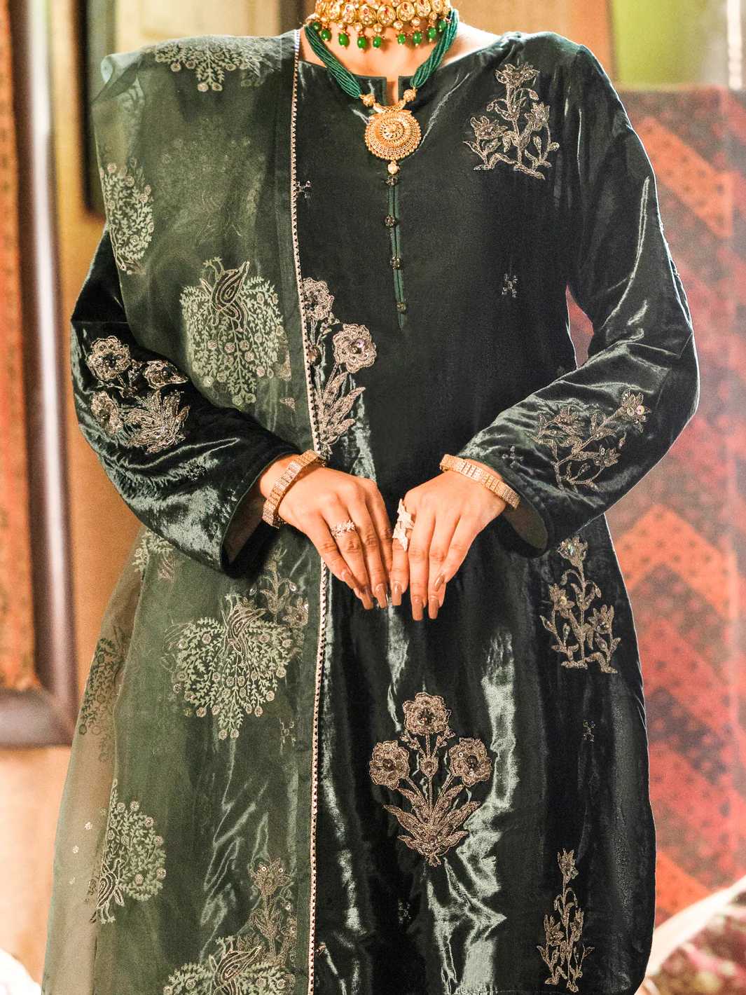 Teal Velvet 3 Piece Formal Unstitched - AL-3PS-LS-UN-440 - Image 3