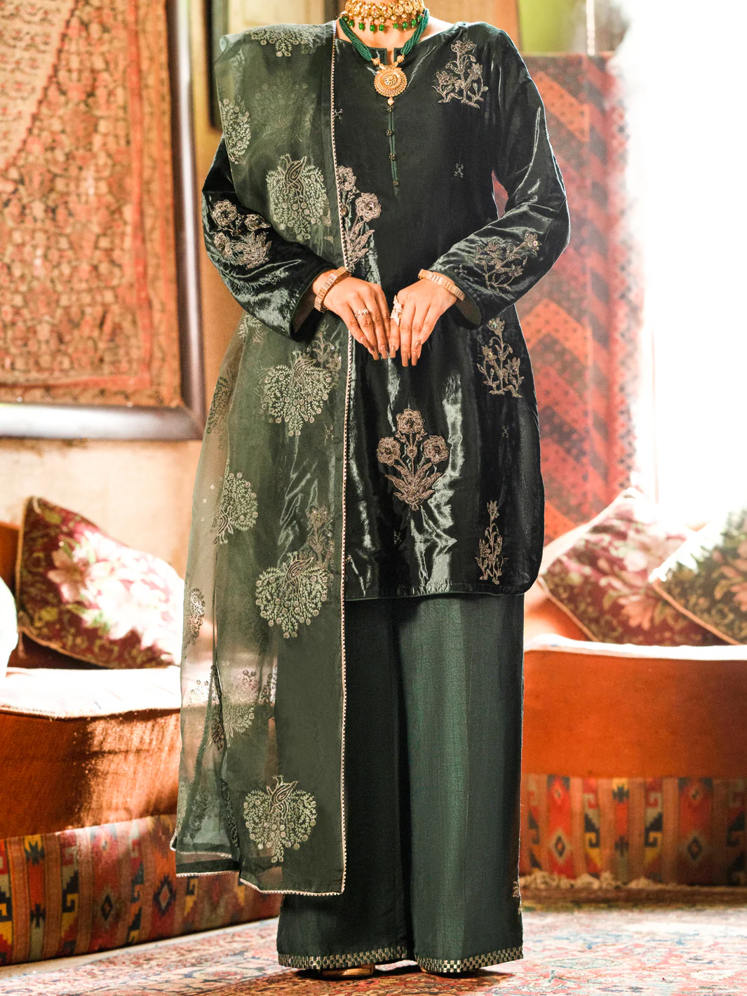 Teal Velvet 3 Piece Formal Unstitched - AL-3PS-LS-UN-440 - Image 4