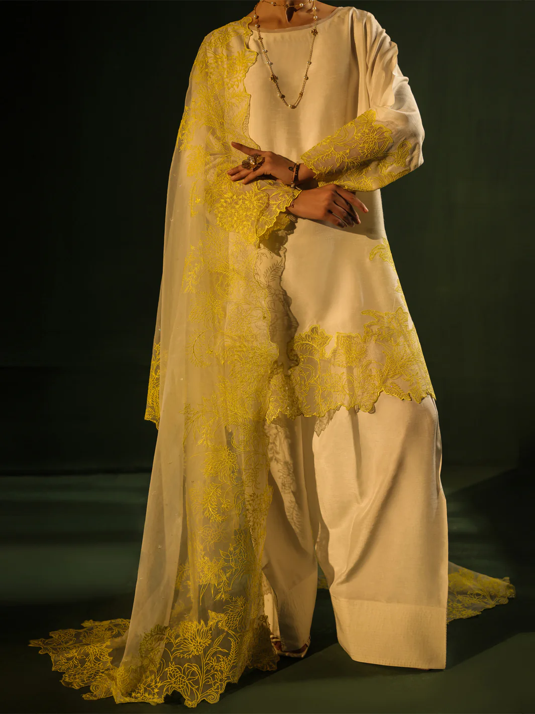 White Raw Silk Formal 3Pc Stitched - AL-3PS-SS-LS-573 - Image 6