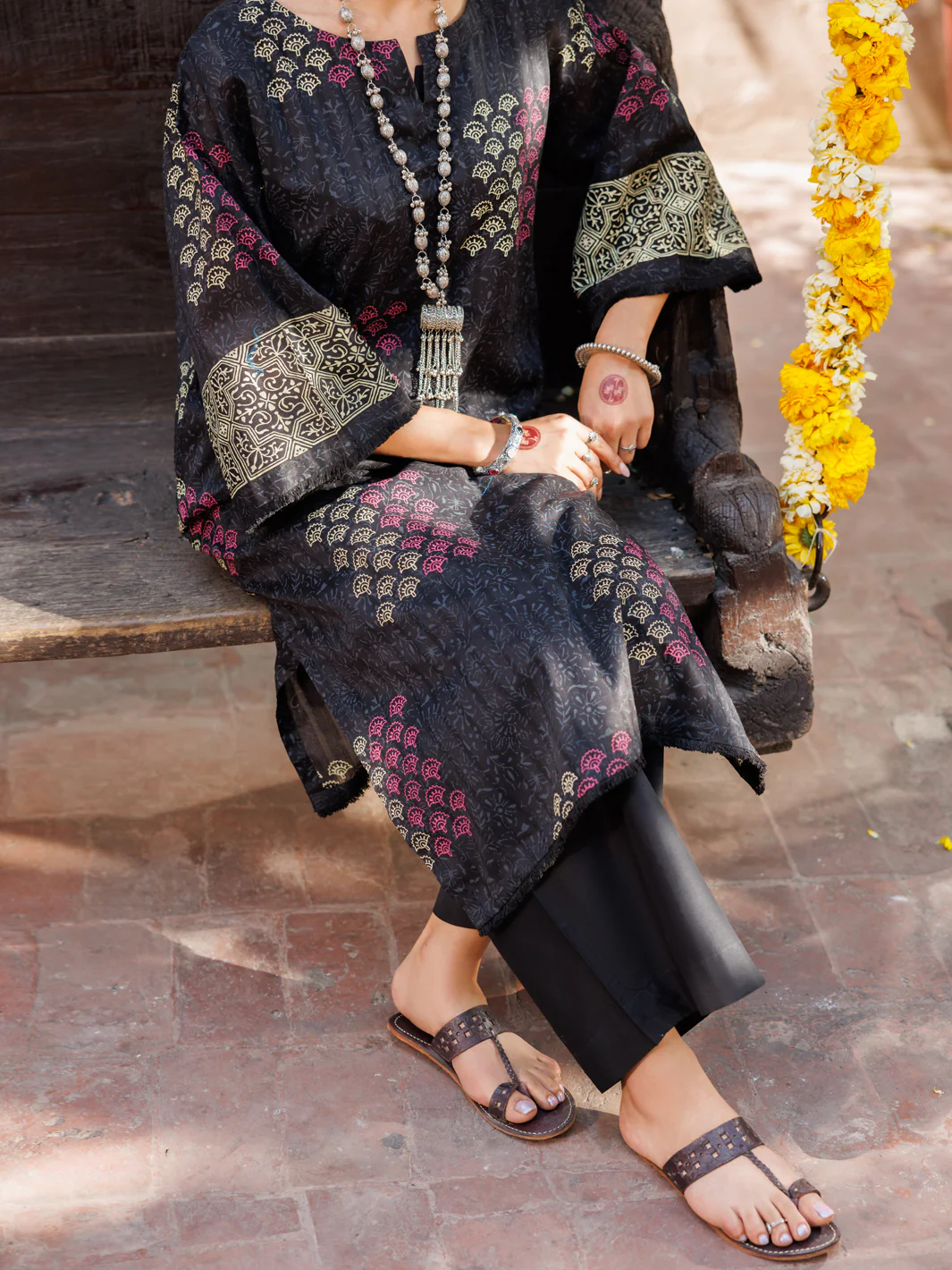 Black Dobby Kurti - AL-LK-1059 - Image 3
