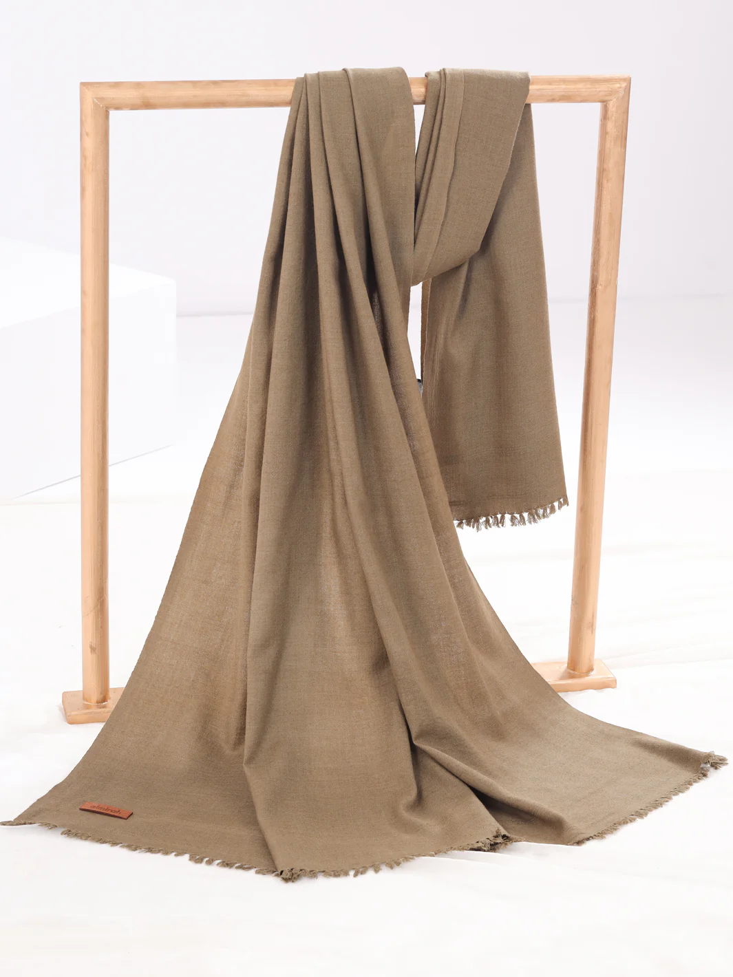 Olive Green Woolen Shawl For Men - AL-SH-016 - Image 2