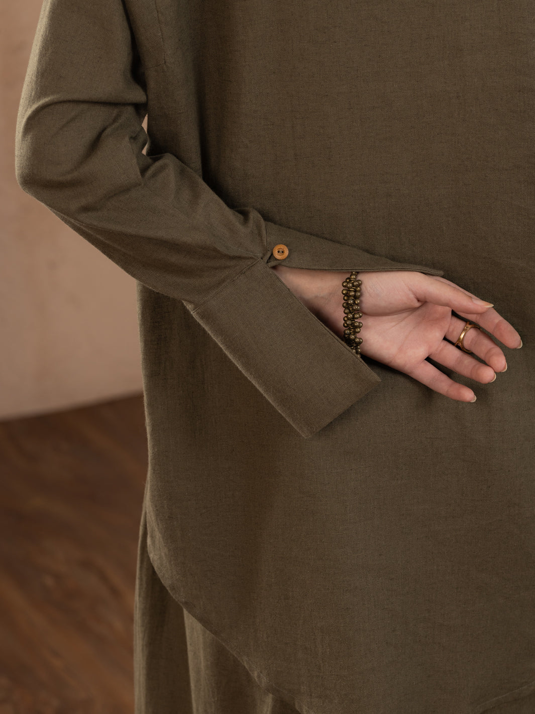 Green Linen 2Pc Stitched - ALCR-2PS-LKS-1112 - Image 4