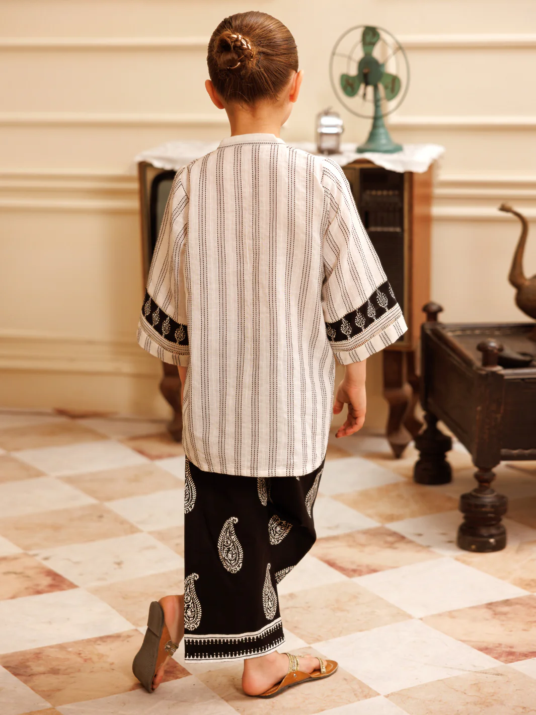 Black & White Cotton 2 Piece Stitched - ALGR-2PS-LKS-1020 - Image 2