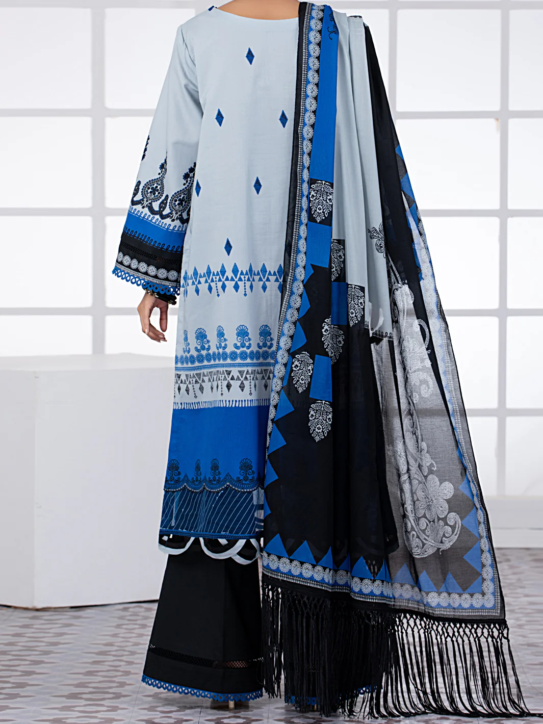 Ice Blue Lawn 2 Piece Unstitched - ALP-2PS-1448B - Image 4
