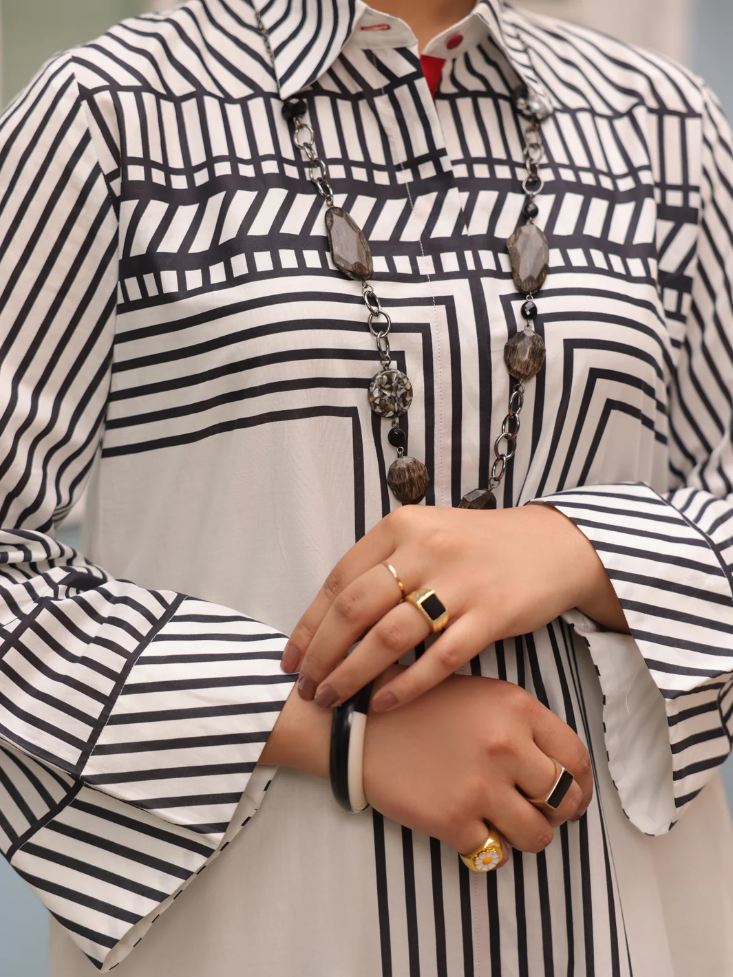 Black & White Cambric 2 Piece Stitched - ALP-2PS-LKS-1692 - Image 3