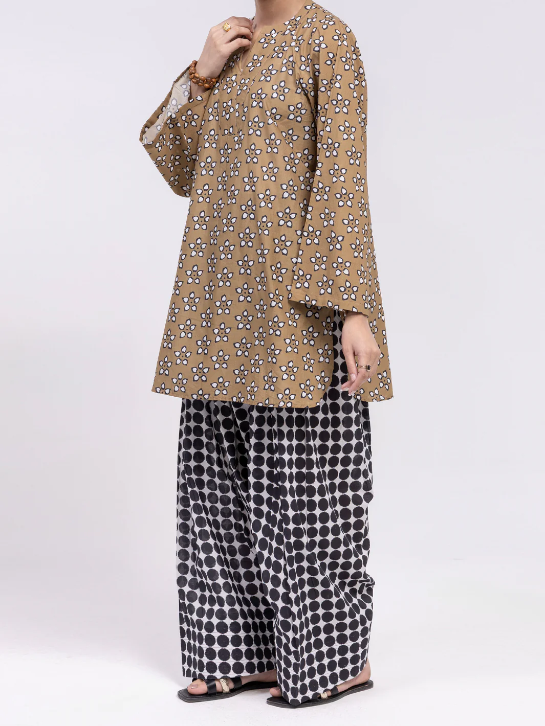 Mustard Lawn 2Pc Stitched - ALP-2PS-LKS-2482 - Image 4