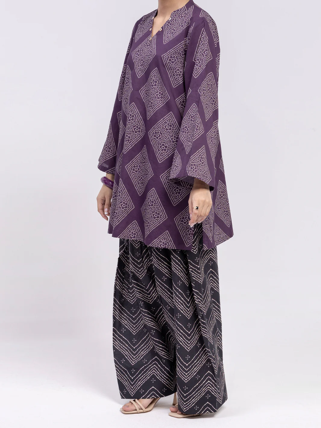 Plum Lawn 2Pc Unstitched - ALP-2PS-LKS-2499 - Image 4