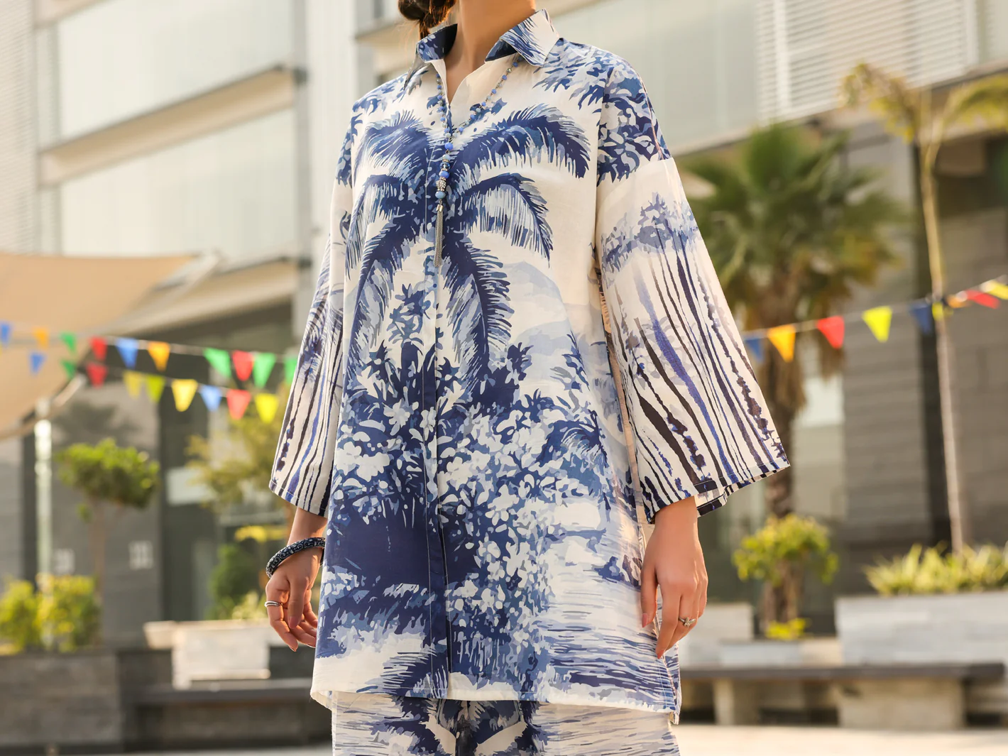 Ivory Lawn 2Pc Stitched - ALP-2PS-LKS-2528 - Image 5