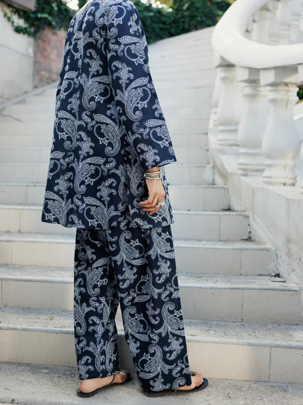 Black Lawn Co-ord Set - ALP-2PS-SLKS-2233 - Image 4