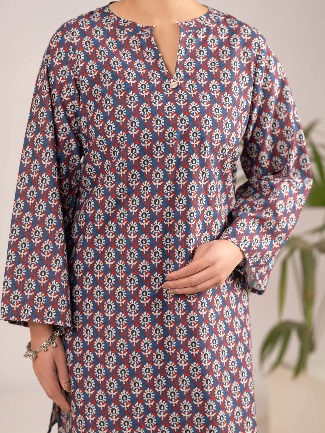 Multicolor Cambric Co-Ord Set - ALP-2PS-SLKS-2554 - Image 2