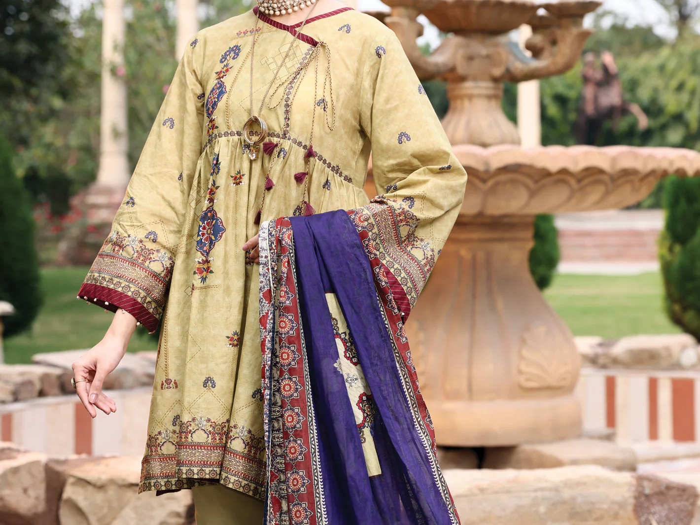 Khaki Lawn 3 Piece Stitched - ALP-3PS-1040 - Image 3