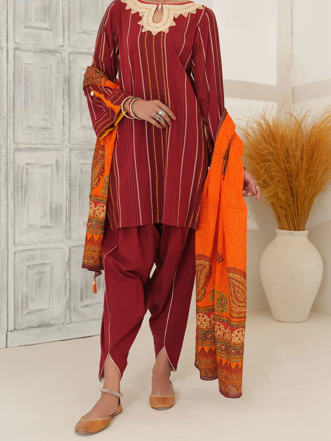 Maroon Yarn Dyed Jacquard 3 Piece Stitched - ALP-3PS-1052/S