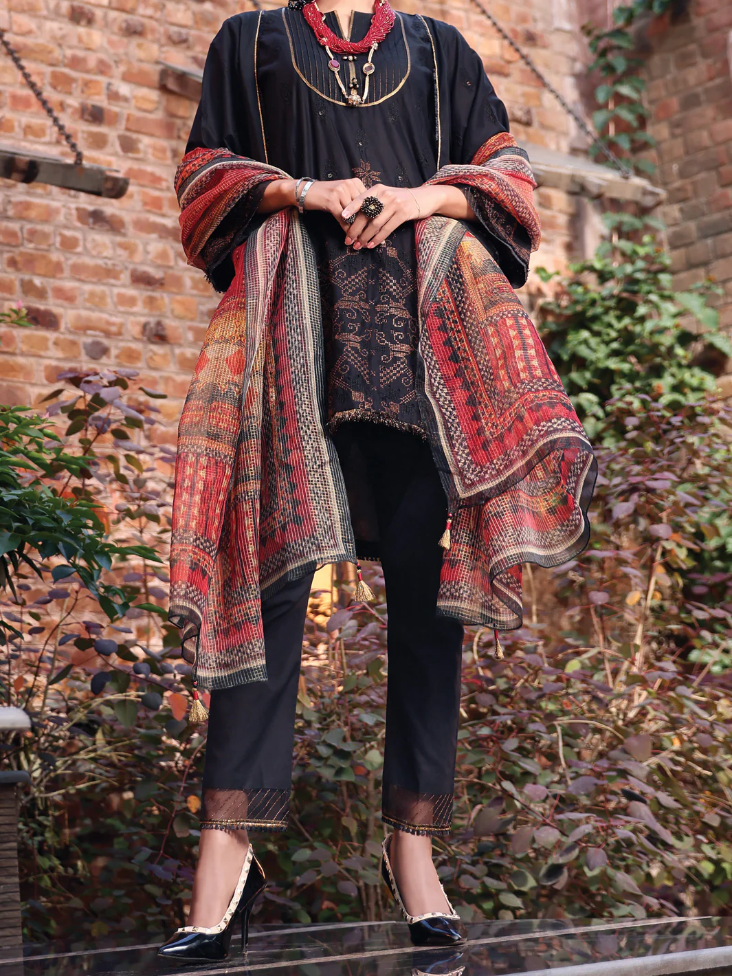 Black Schiffli Lawn 3 Piece Unstitched - ALP-3PS-1065