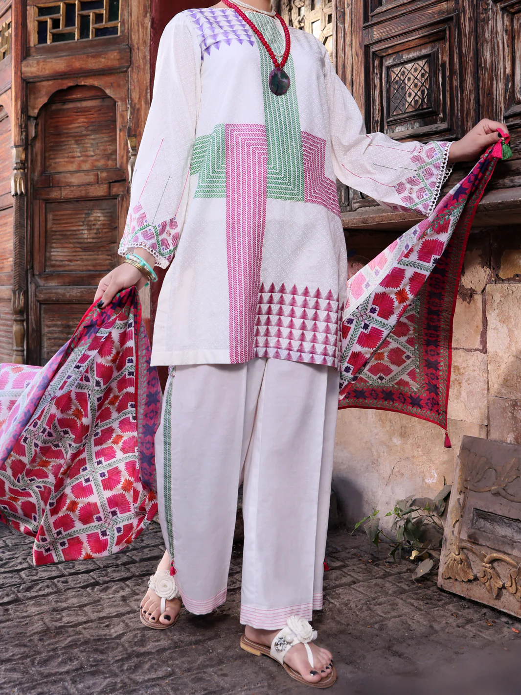 Off White Lawn 3 Piece Stitched - ALP-3PS-1113