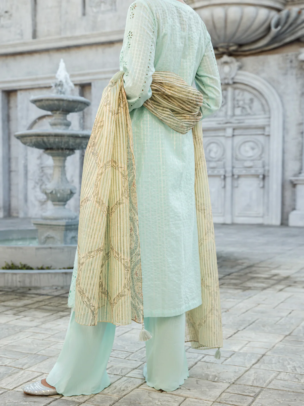 Ferozi Lurex Jacquard 3 Piece Stitched - ALP-3PS-1187 - Image 2