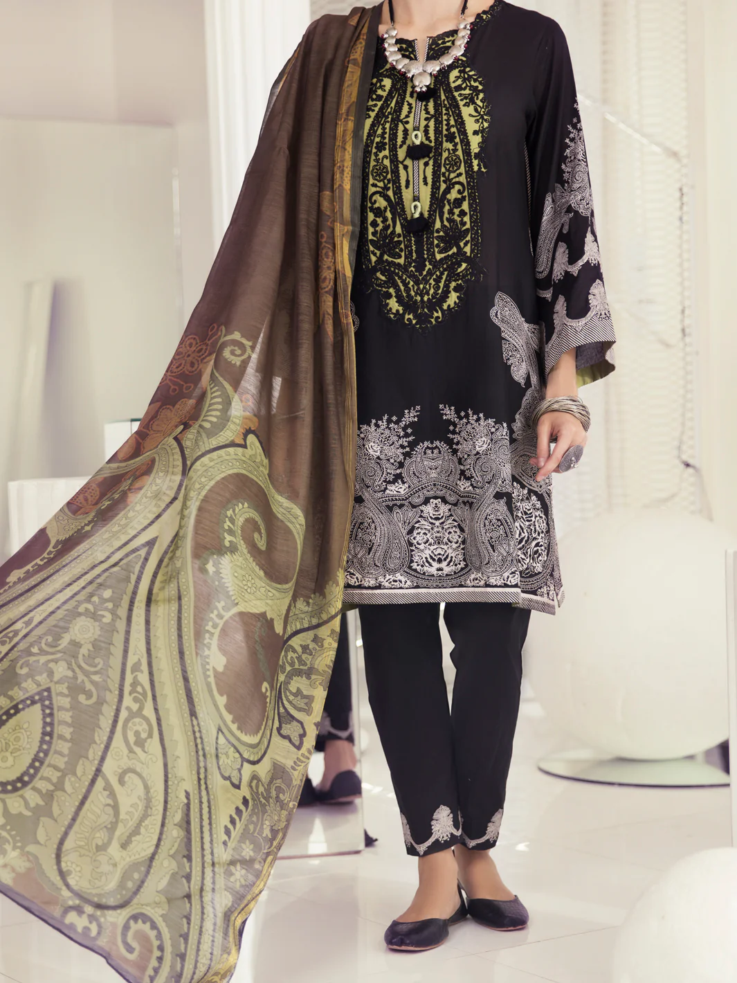 Black Lawn 3 Piece Unstitched - ALP-3PS-1237