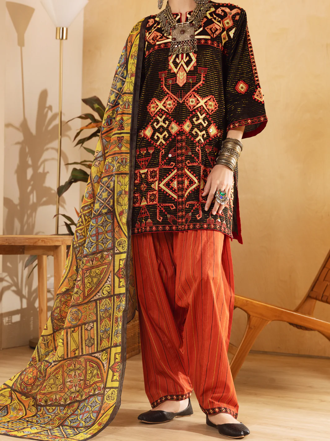 Black Hand-Woven Lurex 3 Piece Stitched - ALP-3PS-1304
