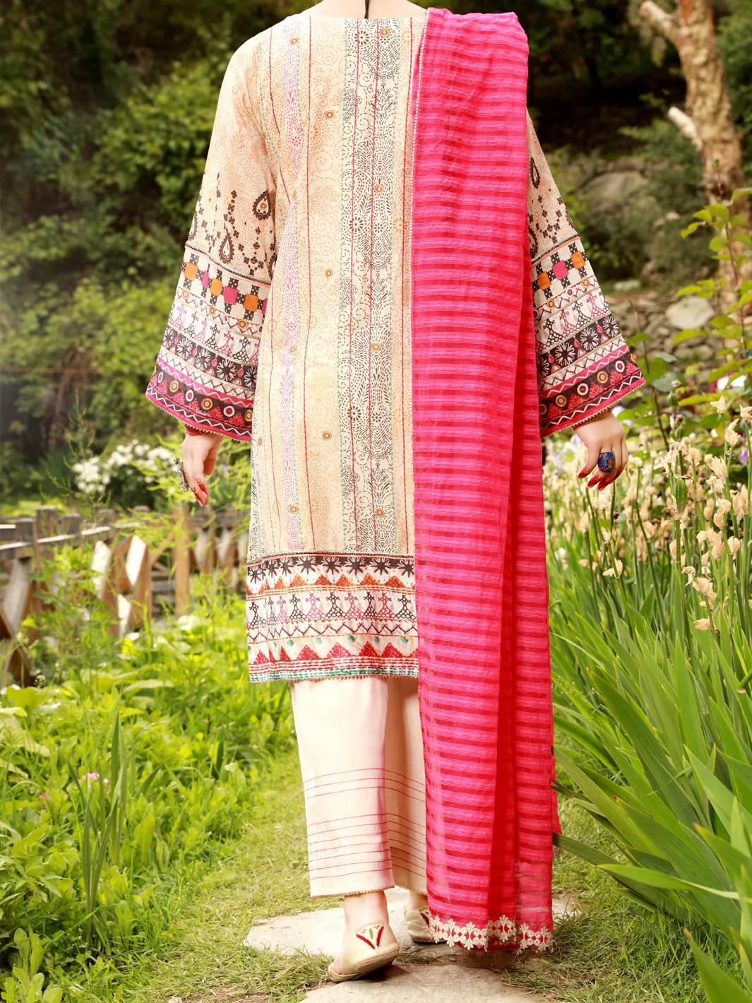 Off White Lawn 3 Piece Stitched - ALP-3PS-1387 - Image 2