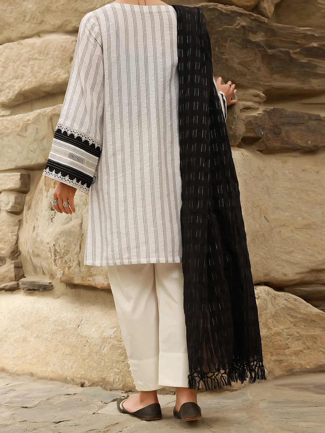 White Jacquard 3 Piece Unstitched - ALP-3PS-1413 - Image 2