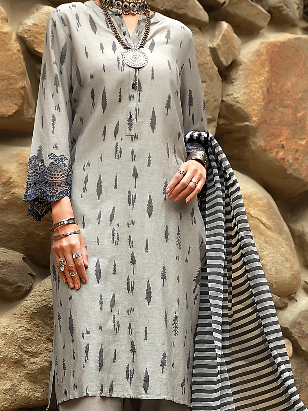 Grey Yarn-Dyed 3 Piece Unstitched - ALP-3PS-1414 - Image 4