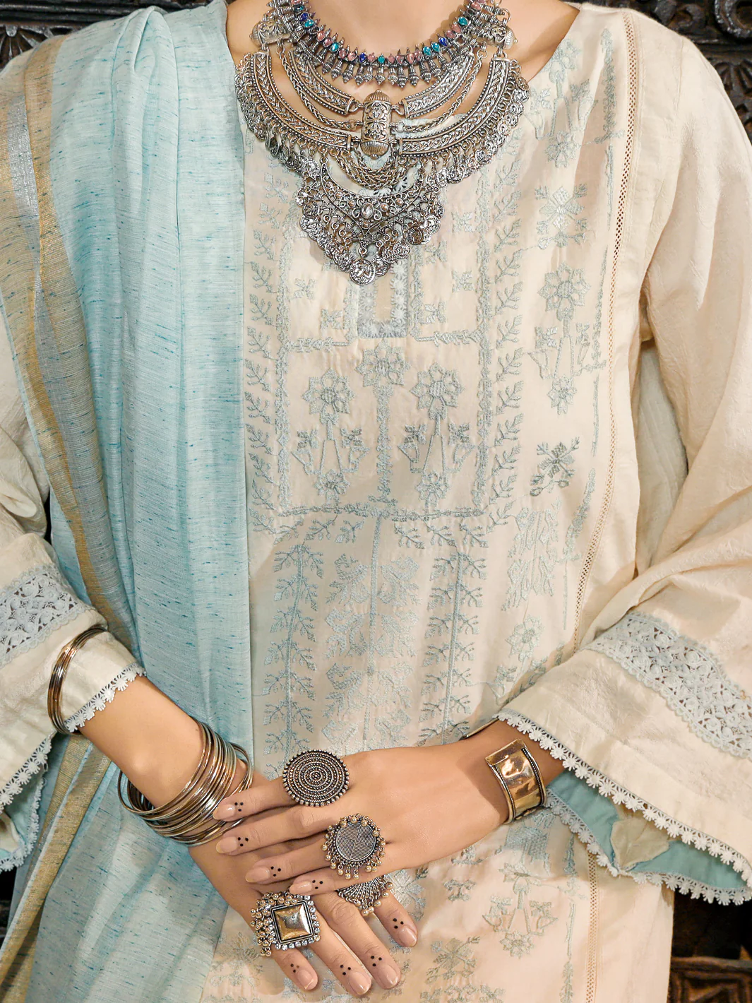 White Jacquard 3 Piece Stitched - ALP-3PS-1422 - Image 3