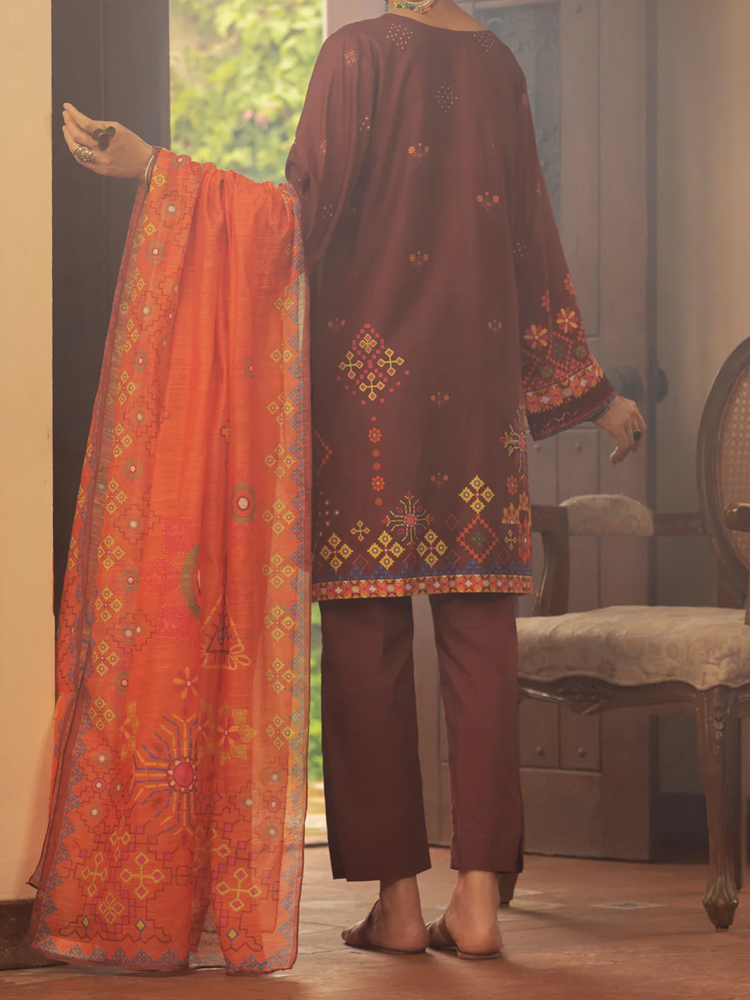 Maroon Cambric 3 Piece Stitched - ALP-3PS-1424 - Image 2
