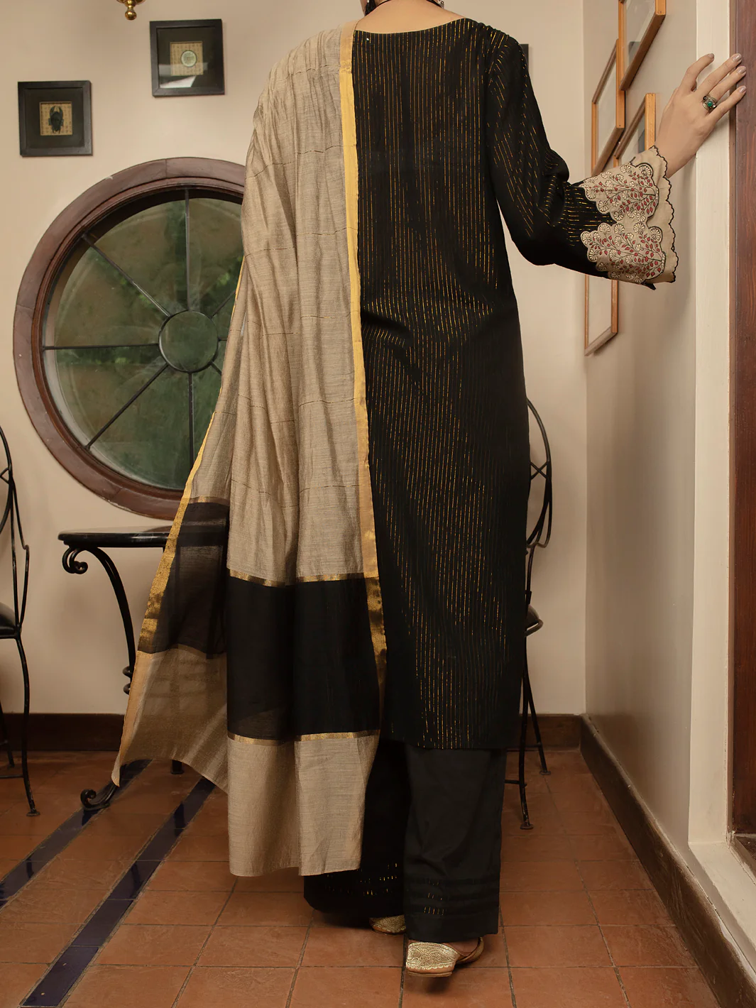 Black 3 Piece Stitched - ALP-3PS-1435 - Image 2