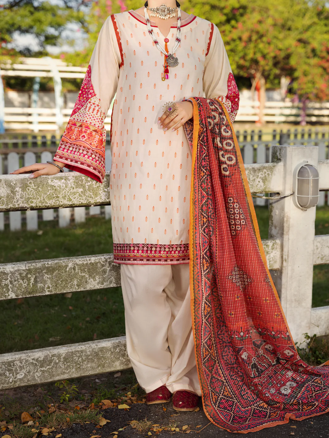 Cream Lawn 3 Piece Stitched - ALP-3PS-1510