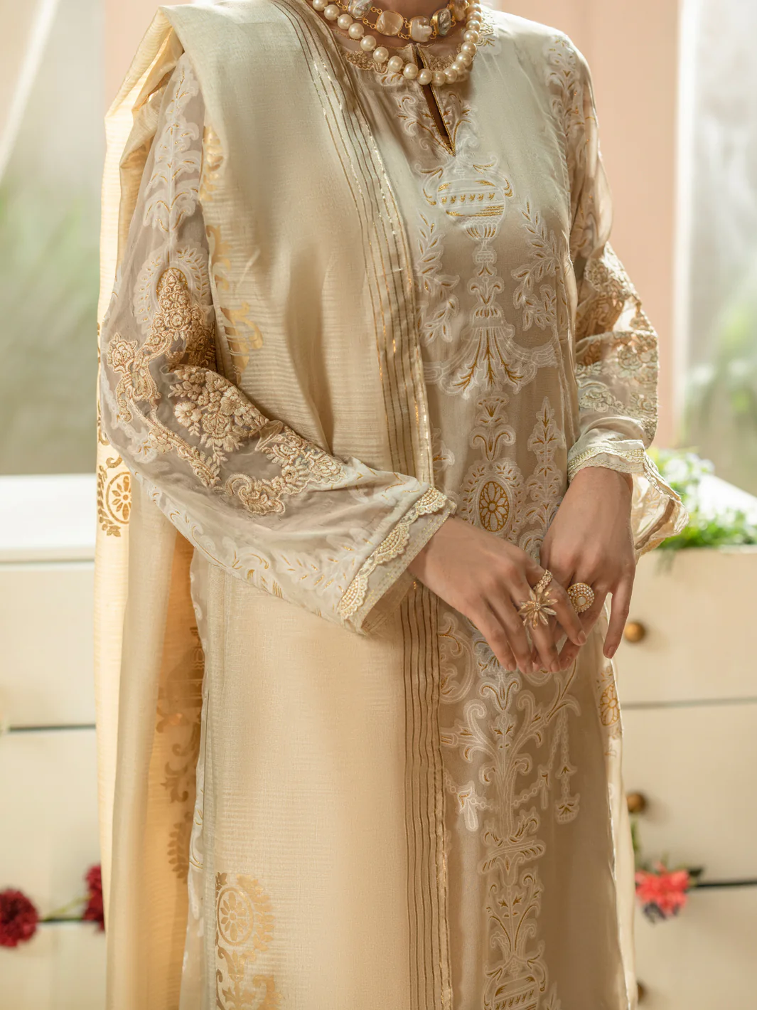 Off White Lawn 3 Piece Stitched - ALP-3PS-1663 - Image 4