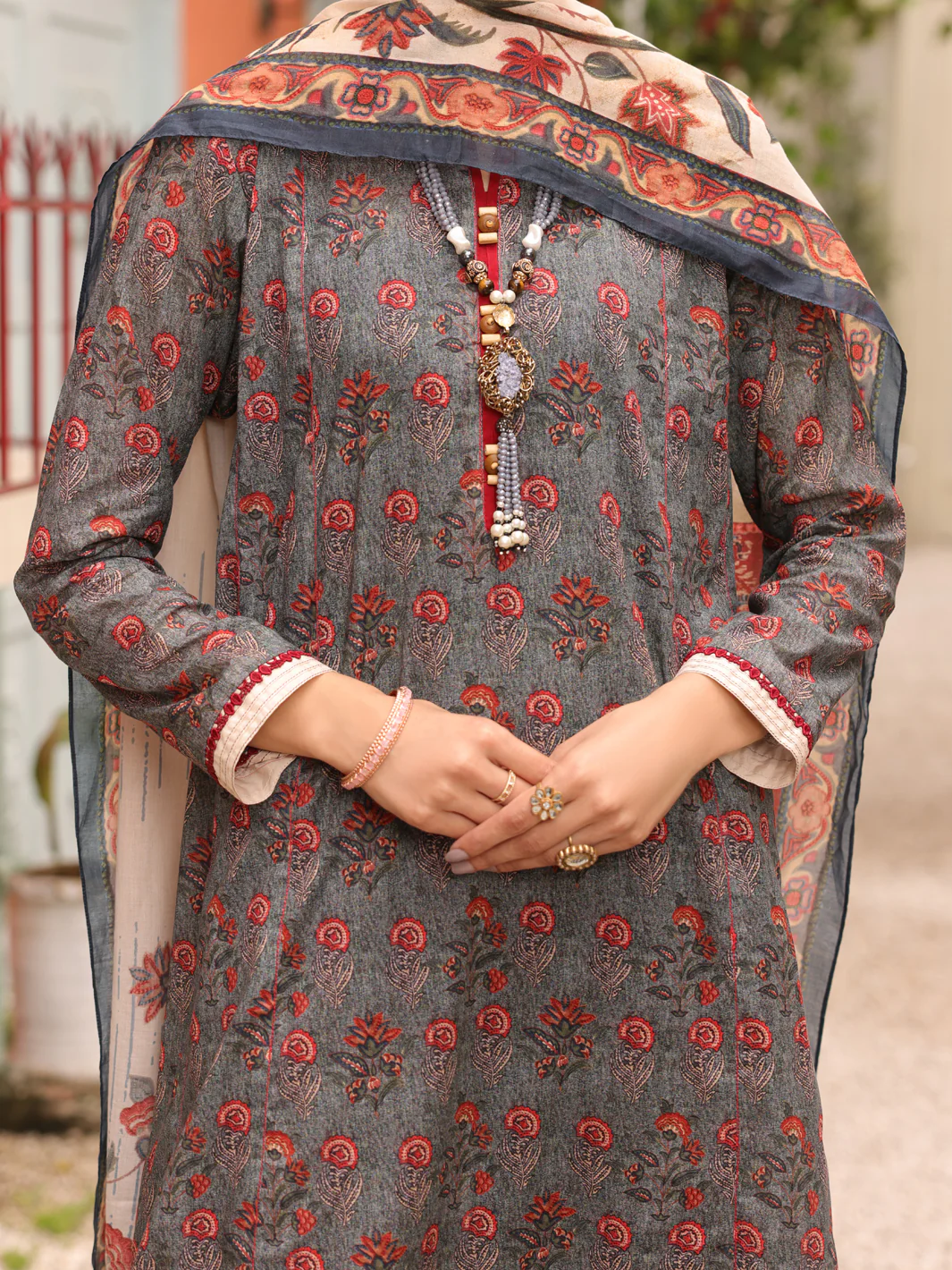 Sage Green Lawn 3 Piece Unstitched - ALP-3PS-1675 - Image 5