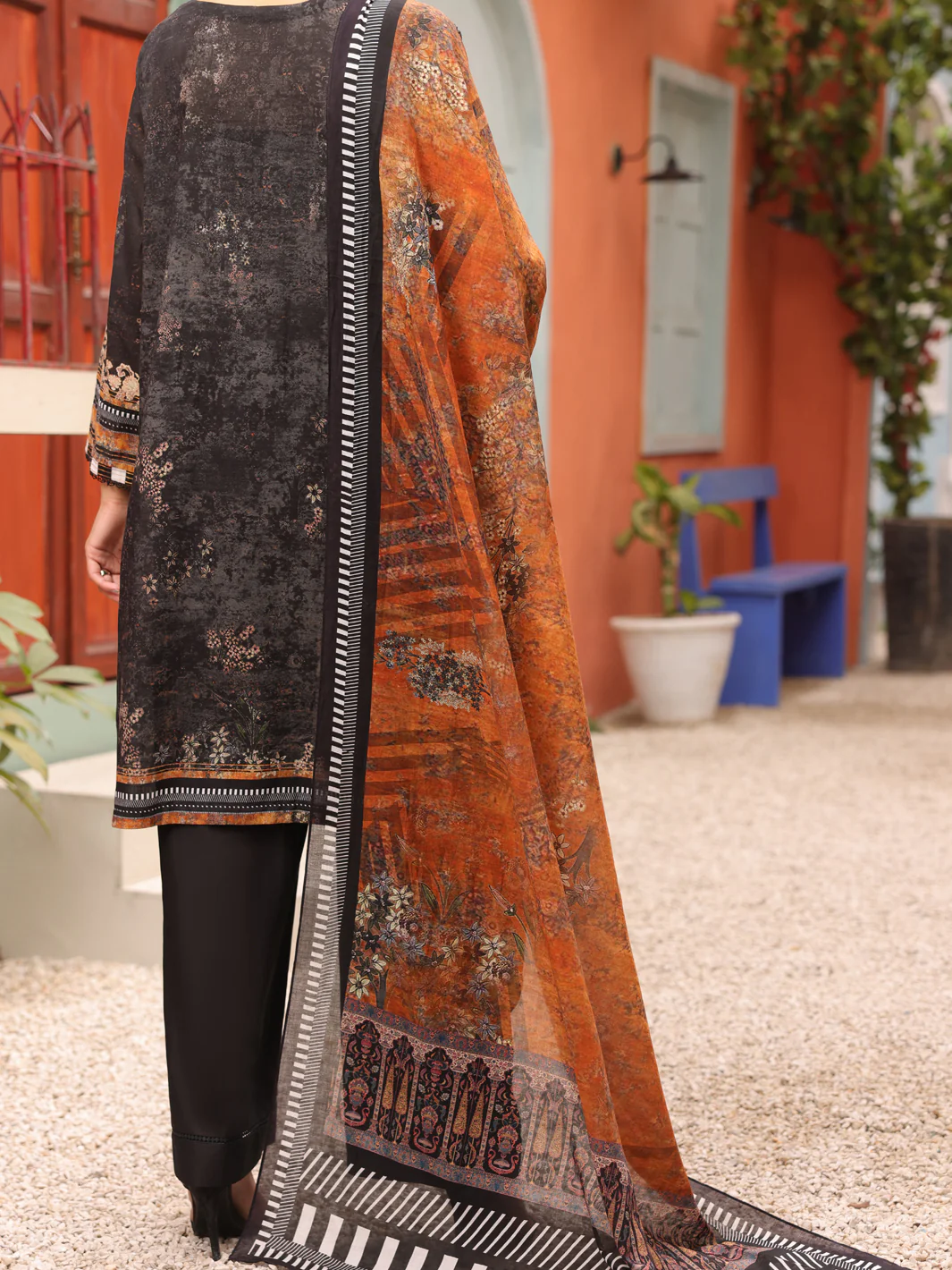 Black Lawn 3 Piece Unstitched - ALP-3PS-1677 - Image 2