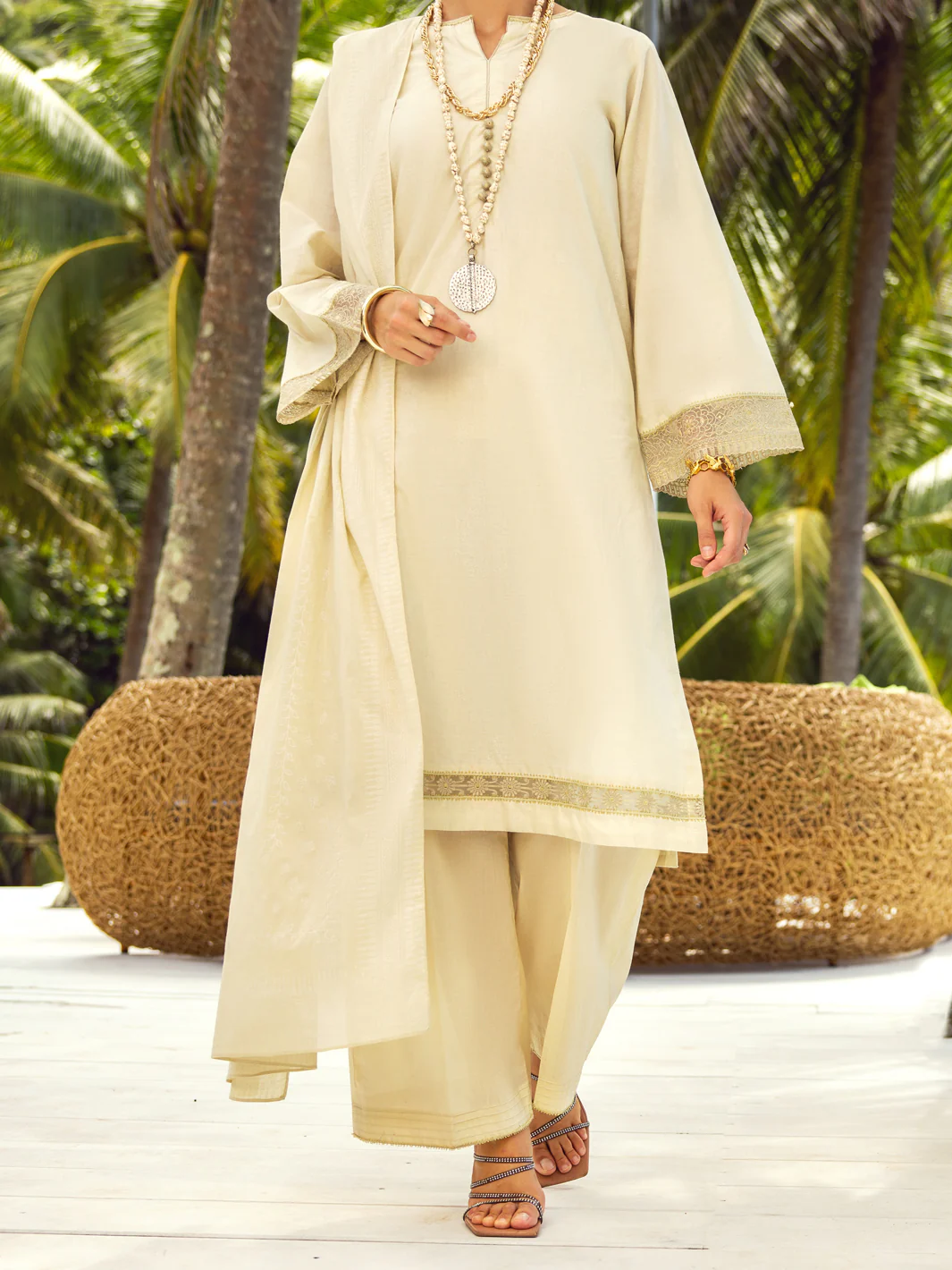 Parrot Green Lawn 3Pc Stitched - ALP-3PS-1732
