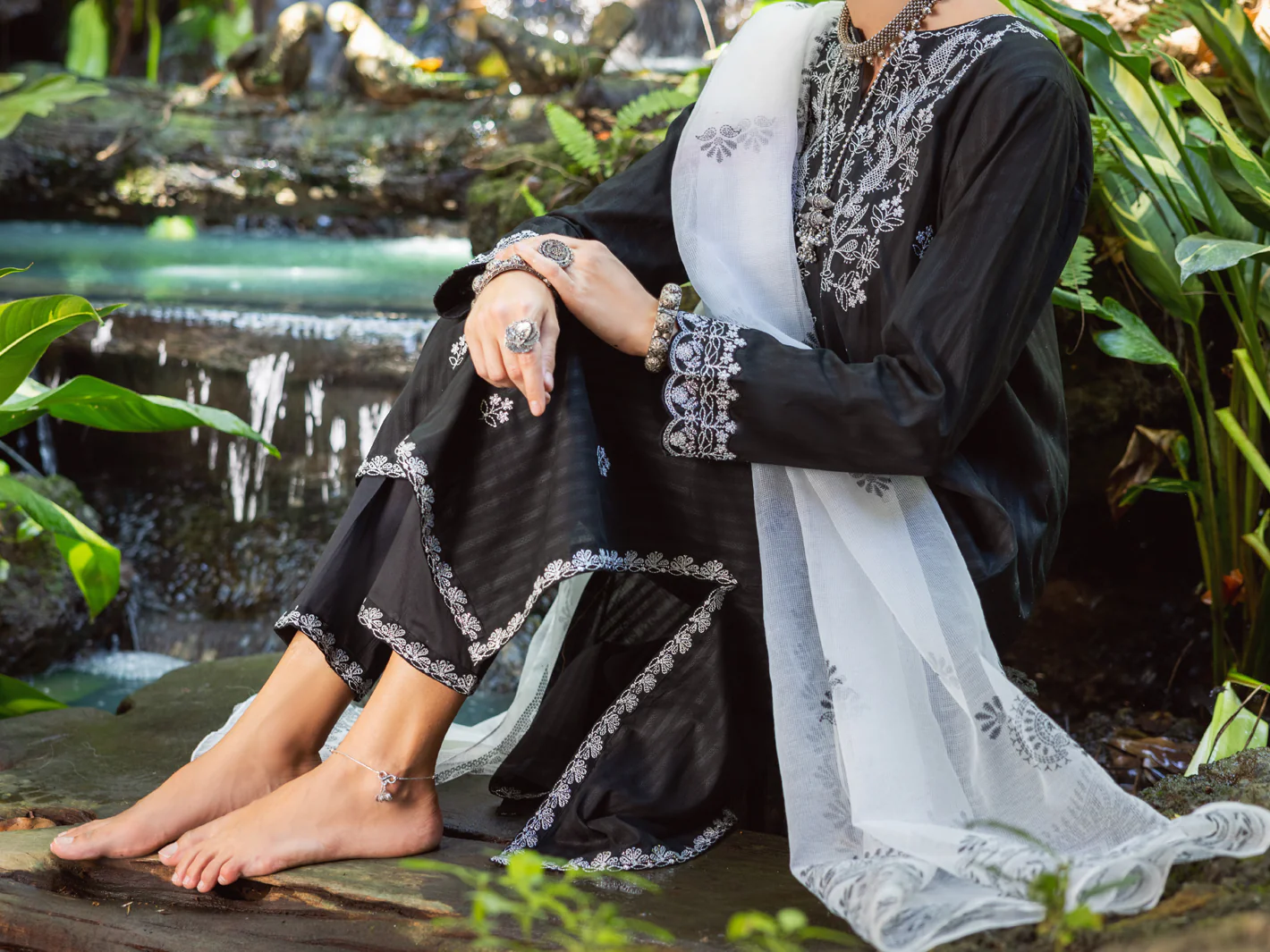 Black Jacquard 3Pc Unstitched - ALP-3PS-1764 - Image 2