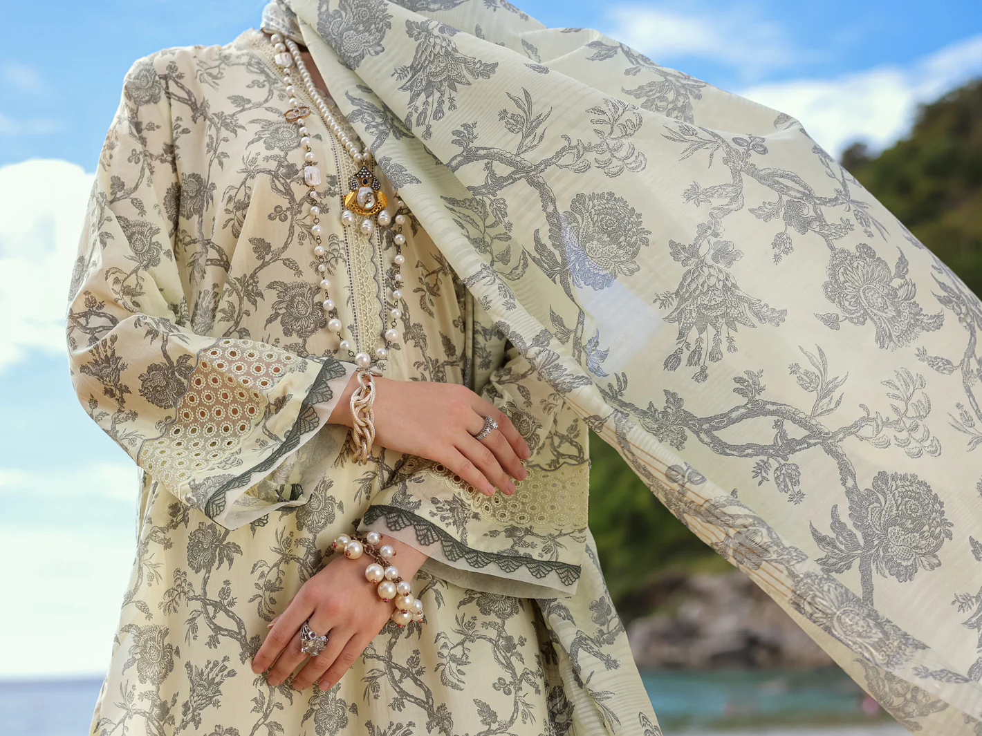Cream Lawn 3Pc Unstitched - ALP-3PS-1806 - Image 3