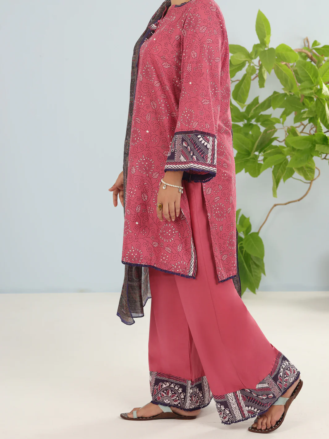 Light Pink Lawn 3Pc Stitched - ALP-3PS-1902 - Image 2