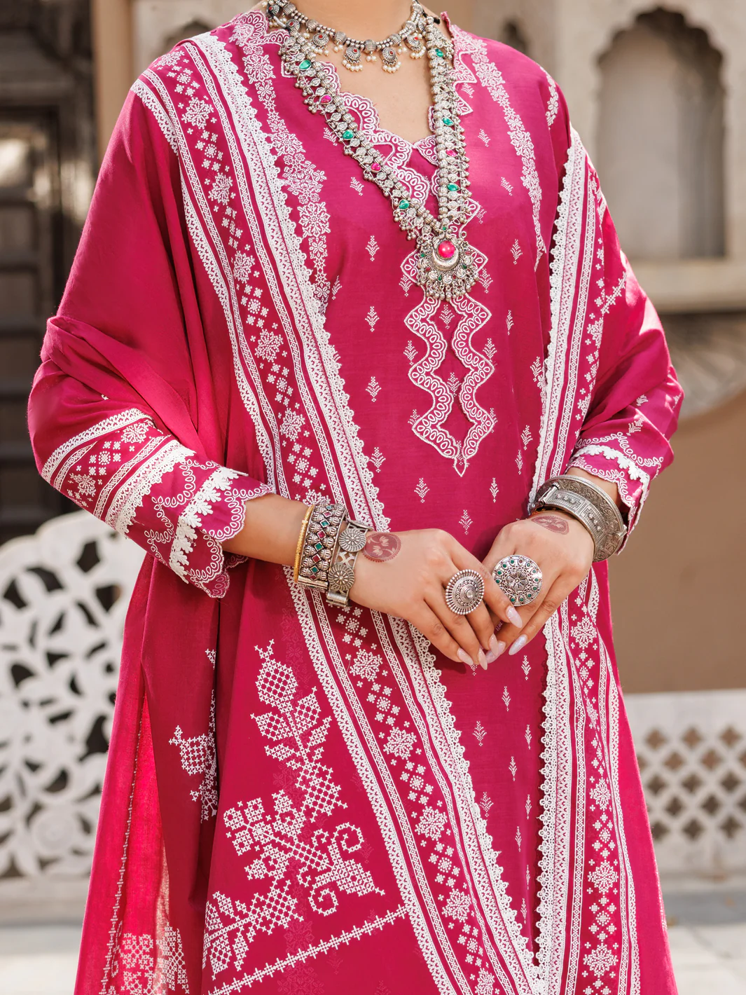 Fuchsia Lawn 3 Piece Stitched - ALP-3PS-2127 - Image 3