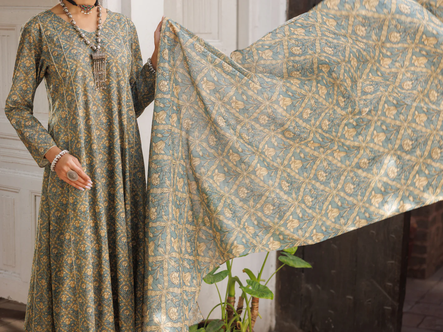 Mehndi Green Lawn 3 Piece Stitched - ALP-3PS-2130 - Image 4