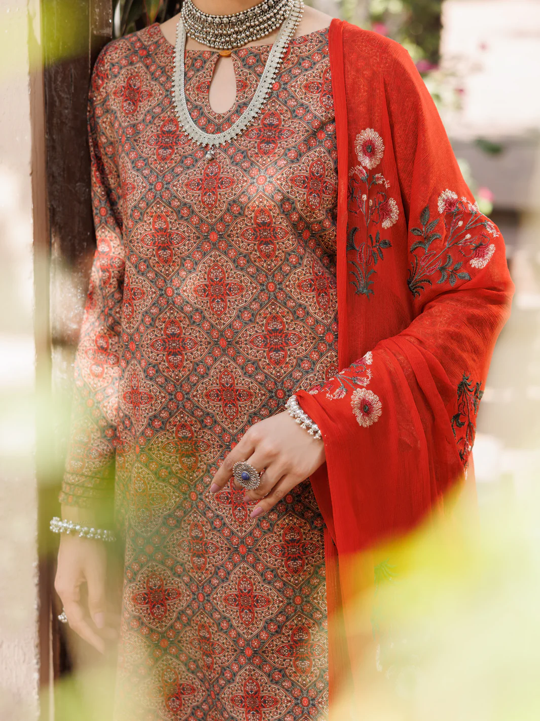 Brown Lawn 3 Piece Stitched - ALP-3PS-2149 - Image 3