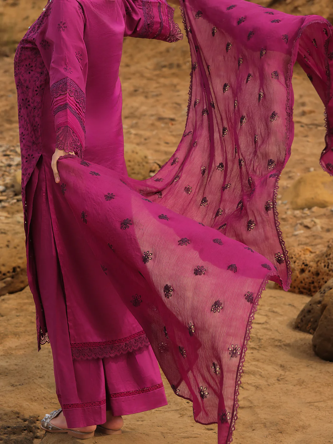 Magenta Lawn 3 Piece Stitched - ALP-3PS-2182 - Image 3