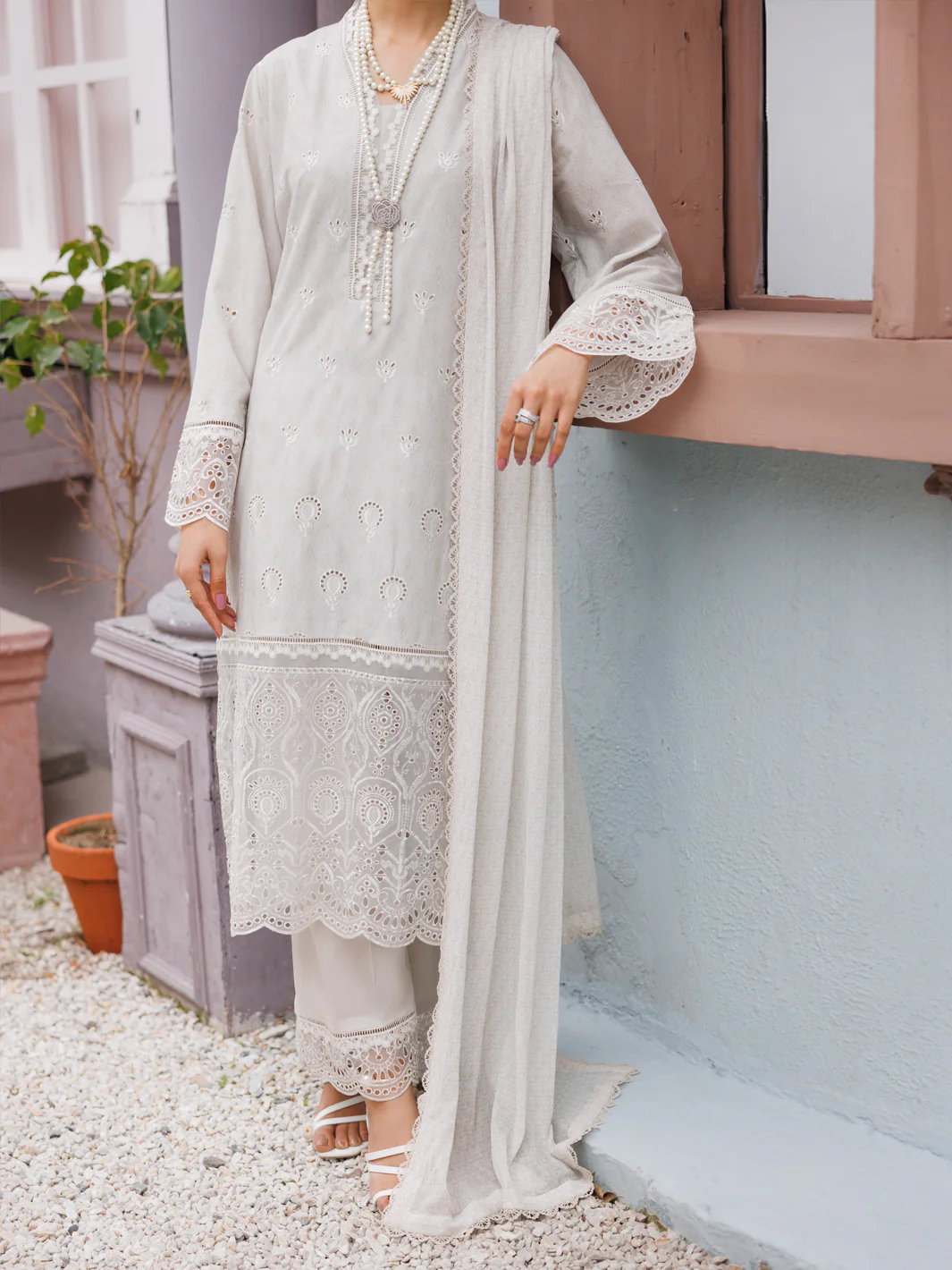 Light Grey Lawn 3Pc Unstitched - ALP-3PS-2186