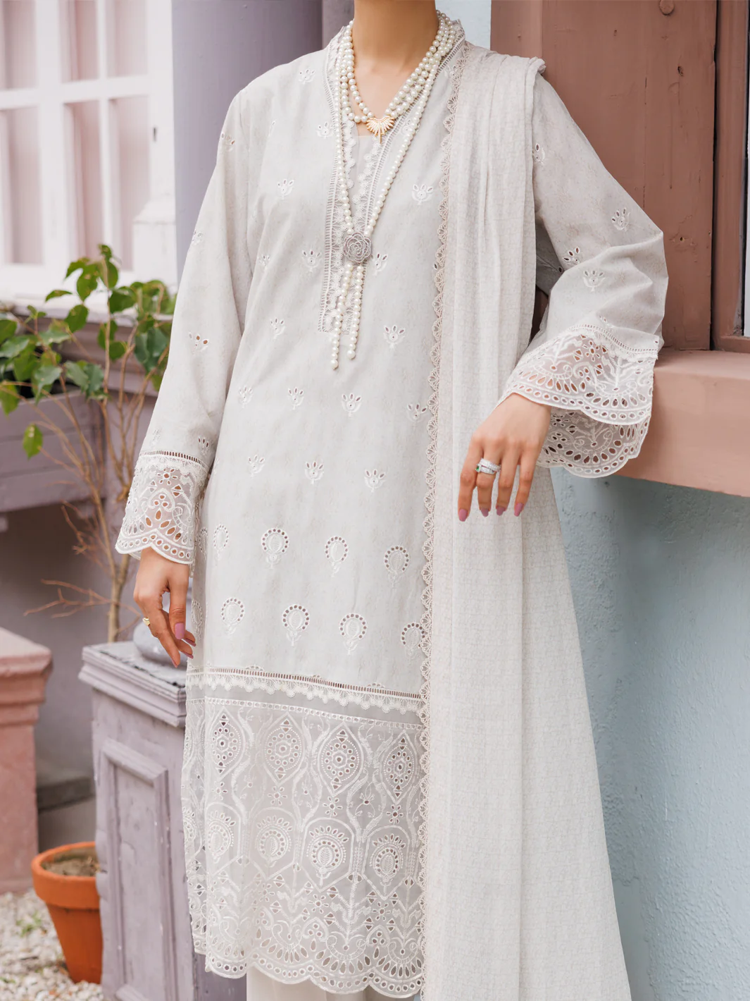 Light Grey Lawn 3Pc Unstitched - ALP-3PS-2186 - Image 4