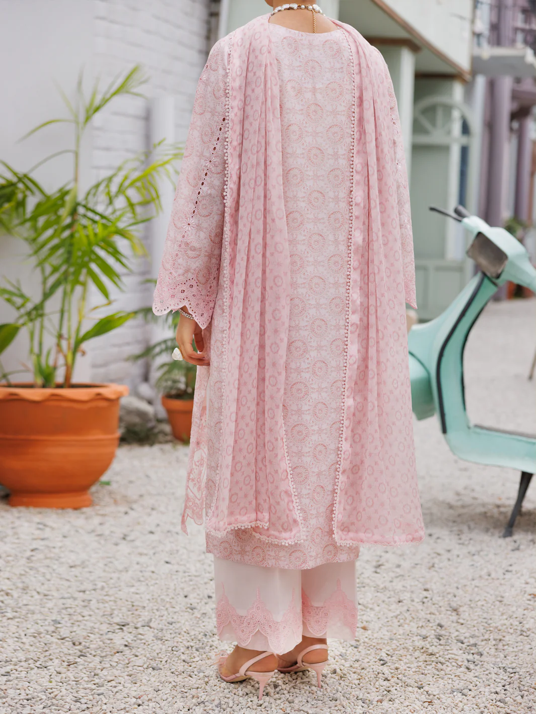Light Pink Lawn 3Pc Unstitched - ALP-3PS-2188 - Image 2