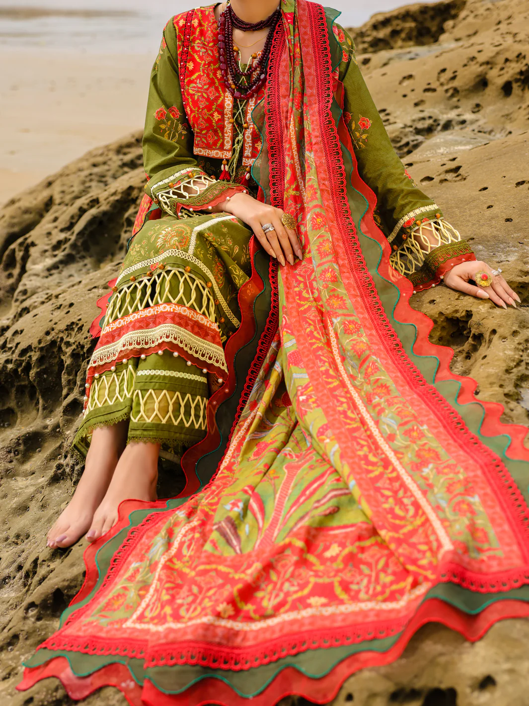 Green Lawn 3 Piece Unstitched - ALP-3PS-2200 - Image 3