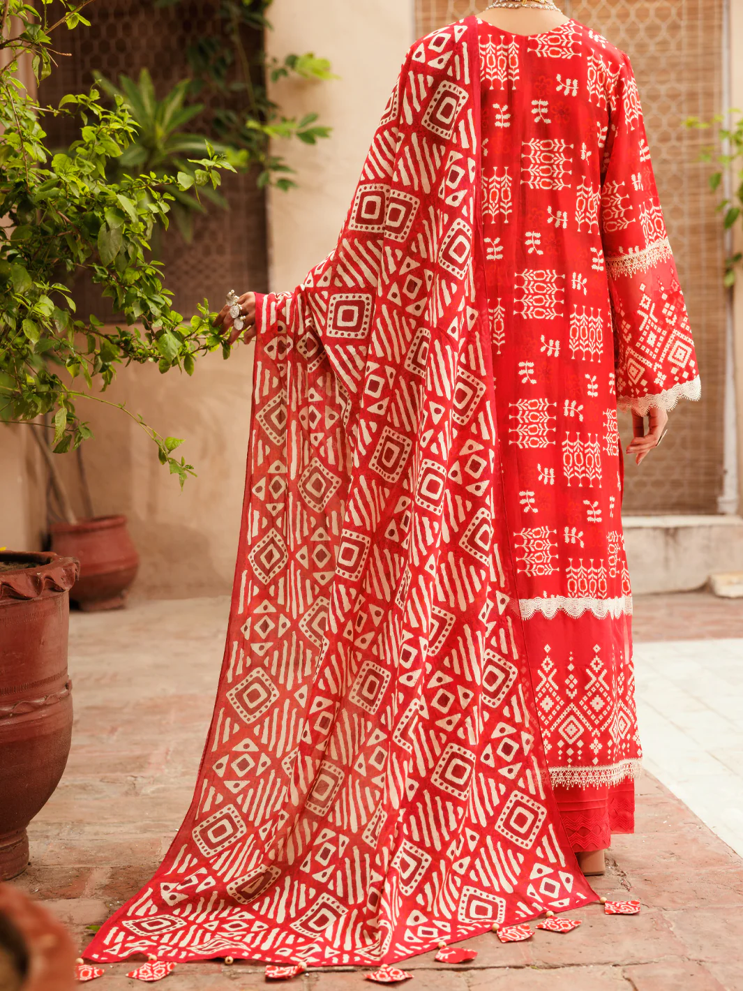 Red Lawn 3Pc Unstitched - ALP-3PS-2280 - Image 2