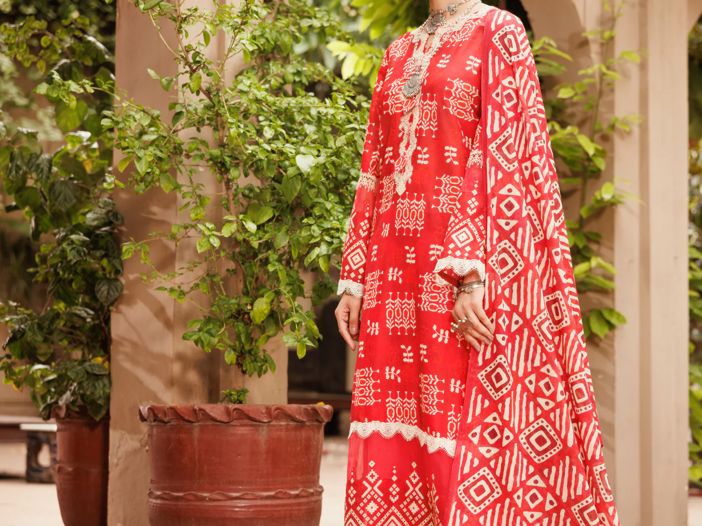 Red Lawn 3Pc Unstitched - ALP-3PS-2280 - Image 4