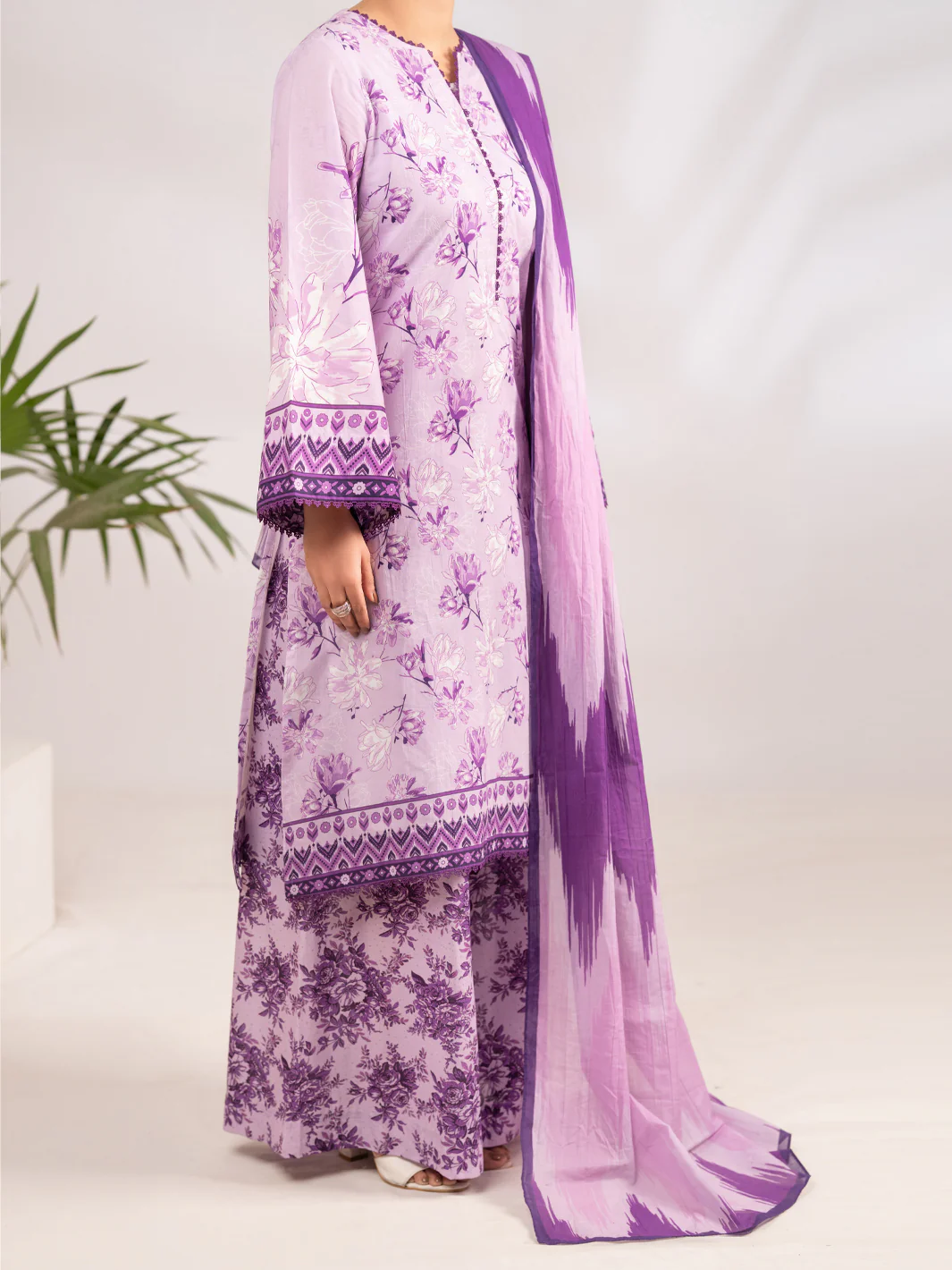 Light Purple Lawn 3Pc Stitched - ALP-3PS-2289 - Image 4